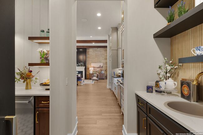 8170 Blue Oak, House other with 4 bedrooms, 5 bathrooms and null parking in Garden Ridge TX | Image 93