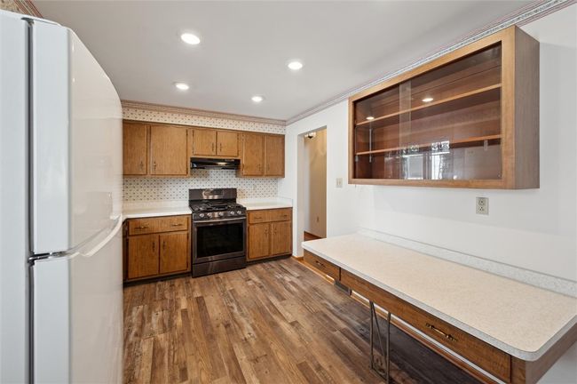 502 Sycamore St, House other with 3 bedrooms, 2 bathrooms and 2 parking in Vandergrift PA | Image 13