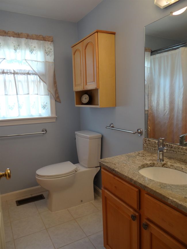 1 Trent Rd, House other with 3 bedrooms, 2 bathrooms and null parking in Hooksett NH | Image 13