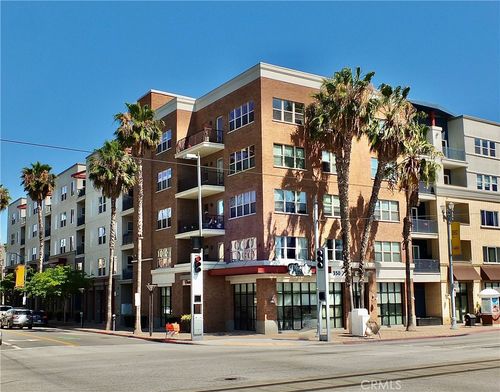 215-300 E 4th, Long Beach, CA, 90802 | Card Image