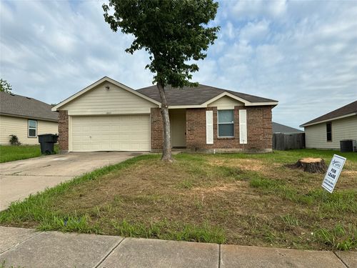 1805 Brookwood Dr, Terrell, TX, 75160-5102 | Card Image