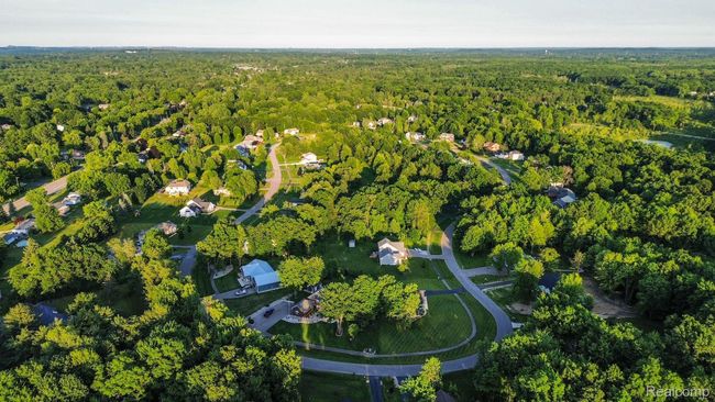 11236 Chyna Run, House other with 4 bedrooms, 4 bathrooms and null parking in Springfld Twp MI | Image 67