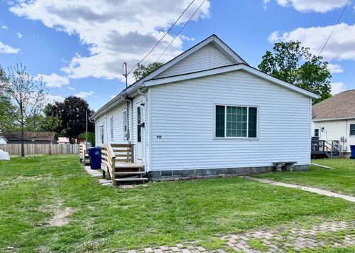 915 Chartres Street, LaSalle, IL, 61301 | Card Image