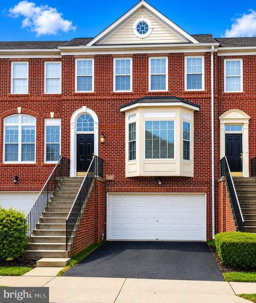 5370 Blue Aster Cir, CENTREVILLE, VA, 20120-5007 | Card Image