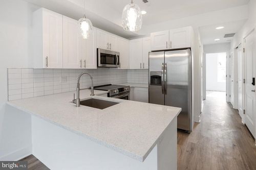 2-2032 E Susquehanna Ave, PHILADELPHIA, PA, 19125-1526 | Card Image