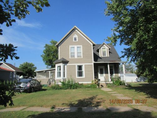 309 Sycamore St, Tipton, IA, 52772-1647 | Card Image
