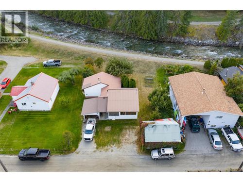 320 River Lane, Kaslo, BC, V0G1M0 | Card Image