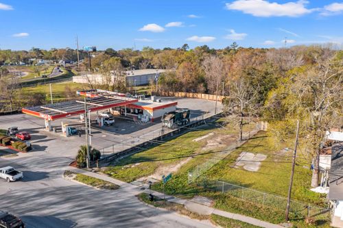 5259 Rivers Ave, North Charleston, SC, 29406-6311 | Card Image
