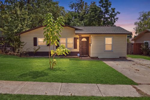 7208 Van Natta Ln, Fort Worth, TX, 76112-5834 | Card Image