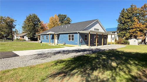 9607 Northfield St, Angola, NY, 14006-9478 | Card Image