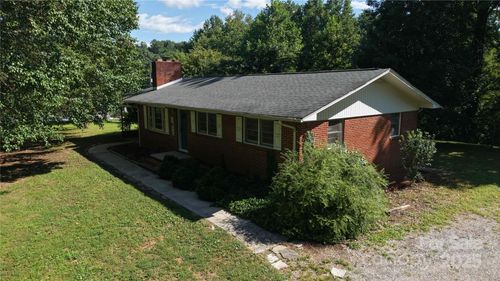 185 Waycaster Rd, Marion, NC, 28752-6495 | Card Image