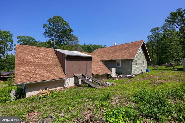 402 Swamp Rd, House other with 3 bedrooms, 2 bathrooms and null parking in MORGANTOWN PA | Image 49