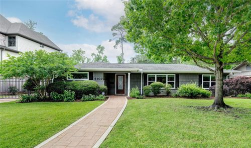 6107 Queenswood Ln, Houston, TX, 77008-6340 | Card Image