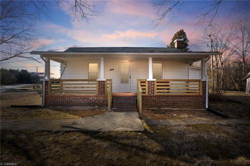 1030 Pole Bridge Rd, Pine Hall, NC, 27042-8219 | Card Image