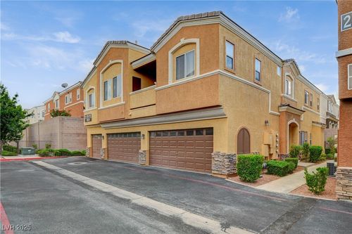 unit-1056-9303 Gilcrease Ave, Las Vegas, NV, 89149-6118 | Card Image