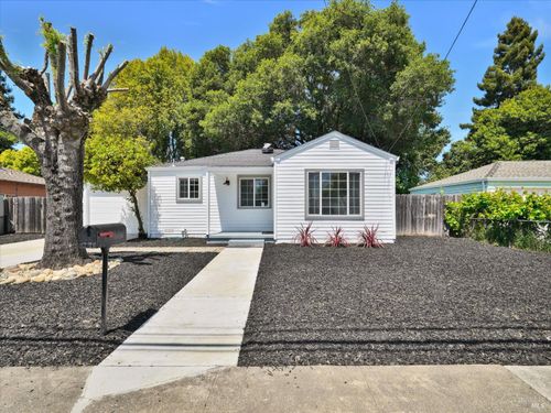 2059 Magowan Dr, Santa Rosa, CA, 95405-4919 | Card Image