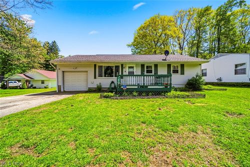 3146 Spencer Dr, Geneva, OH, 44041-9277 | Card Image