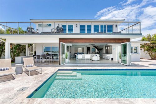 16117 4th Street E, REDINGTON BEACH, FL, 33708 | Card Image
