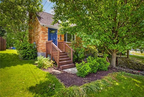 132 Pheasant Dr, Penn Hills, PA, 15235-3156 | Card Image