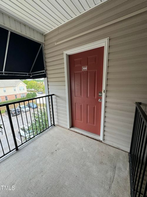 apt-300-2500 Friedland Pl, Raleigh, NC, 27617-8491 | Card Image