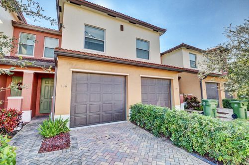 105 Hemingway Ct, Palm Springs, FL, 33461-6921 | Card Image