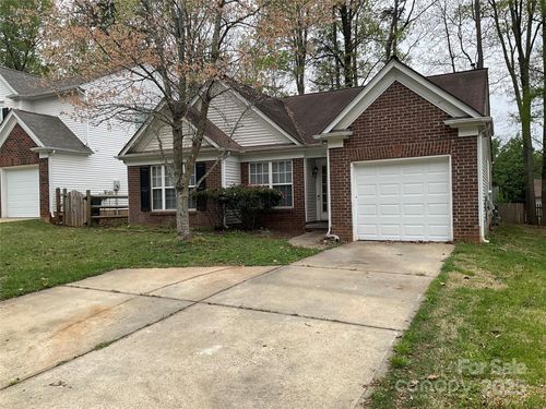 1507 Rumstone Ln, Charlotte, NC, 28262-4219 | Card Image