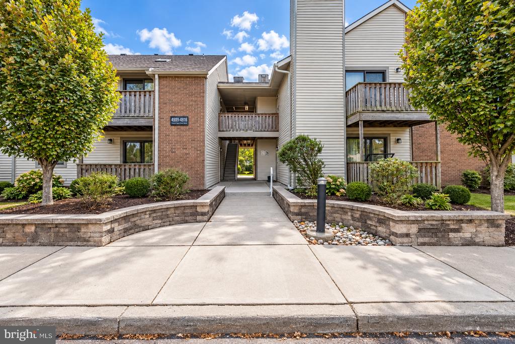 Residential Lease in PLAINSBORO
