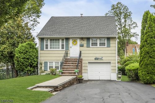 29 Delanco Dr, Parsippany, NJ, 07054-3524 | Card Image