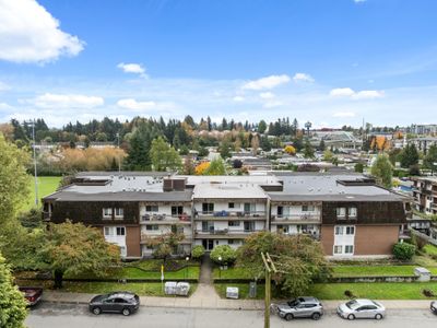 303 - 33870 Fern St, Condo with 2 bedrooms, 1 bathrooms and 2 parking in Abbotsford BC | Image 1