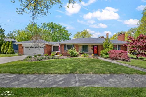 401 Mckinley Ave, Grosse Pointe Farms, MI, 48236-3241 | Card Image