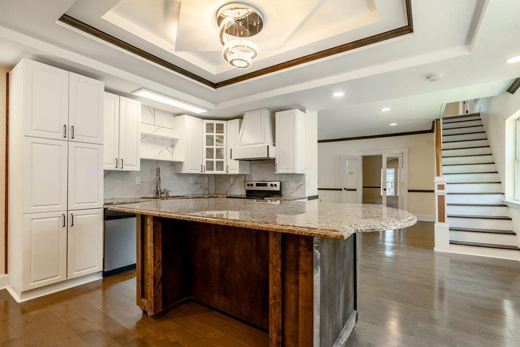 Genessee Ave, Columbus, OH 43211