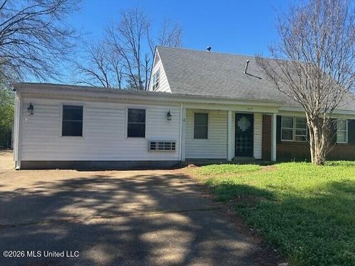 9155 Forrest Dr, Southaven, MS, 38671-1208 | Card Image