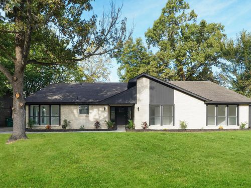 1519 Burning Tree Rd, Kingwood, TX, 77339-3925 | Card Image