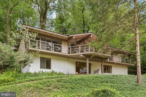 758 Darby Paoli Rd, Newtown Square, PA, 19073-2609 | Card Image