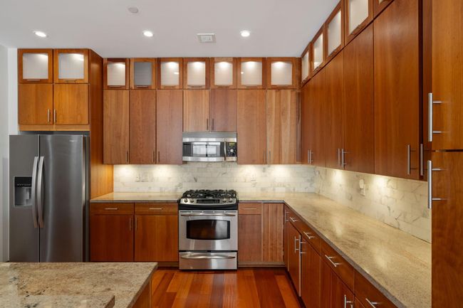 UNIT-301 - 100 3 Rd Ave S, Condo with 2 bedrooms, 2 bathrooms and null parking in Minneapolis MN | Image 19
