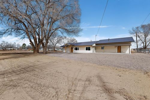 1067 Highway 314 Nw, Los Lunas, NM, 87031-6680 | Card Image