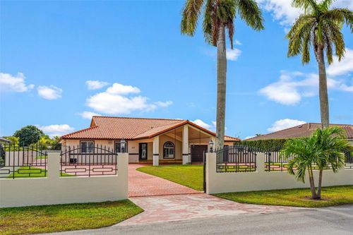 14040 Sw 14th St, Miami, FL, 33184-2707 | Card Image