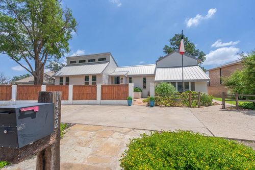 1422 Lanham St, Midland, TX, 79701-3923 | Card Image