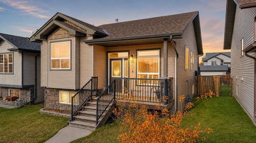 15 Inkster Close, Red Deer, AB, T4R0A7 | Card Image