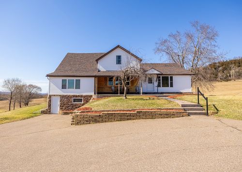 S2901 Semling Ln, Fountain City, WI, 54629-7803 | Card Image