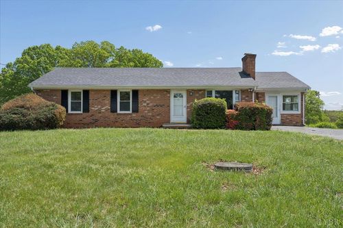 2046 N Amherst Hwy, Amherst, VA, 24521-4340 | Card Image