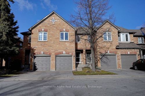 6400 Lawrence Avenue E, Scarborough, ON, M1C5C7 | Card Image