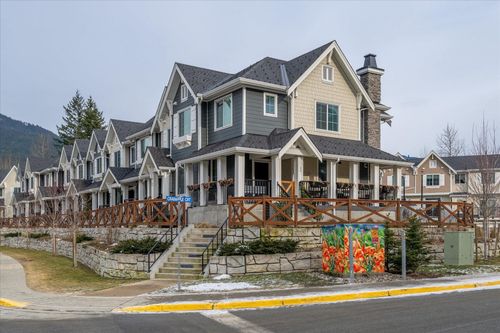 1-7360 Crabapple Crt, Pemberton, BC, V0N2L1 | Card Image