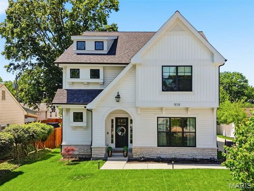 919 Poinsetta Ln, Kirkwood, MO, 63122-2559 | Card Image