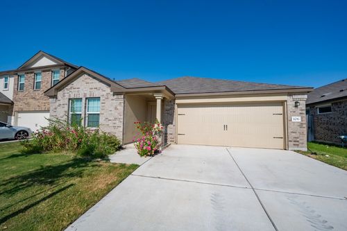 106 Sebring Cir, Hutto, TX, 78634-2358 | Card Image