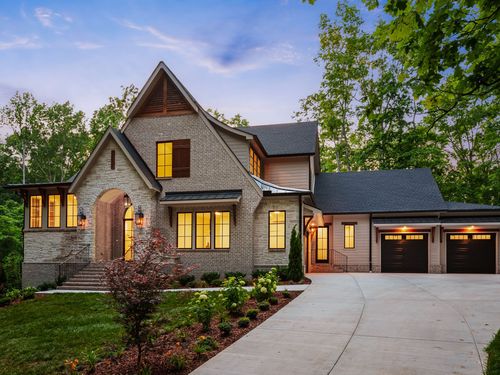 5662 Pinewood Rd, Franklin, TN, 37064-9369 | Card Image