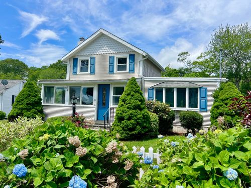 41 Connecticut Rd, Old Lyme, CT, 06371-6001 | Card Image