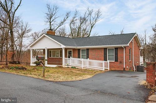1116 Summit Ave, FRONT ROYAL, VA, 22630-3434 | Card Image