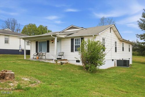 1324 Davis Ave, Morristown, TN, 37814-2816 | Card Image