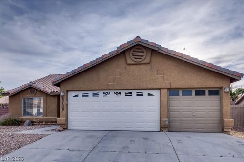 3709 Rock Glen Ln, North Las Vegas, NV, 89032-0804 | Card Image